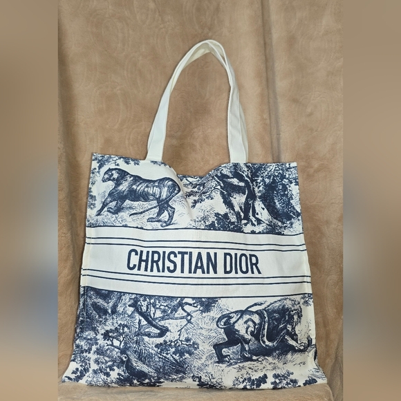 Dior NOVELTY Tote Bag - Picture 1 of 6